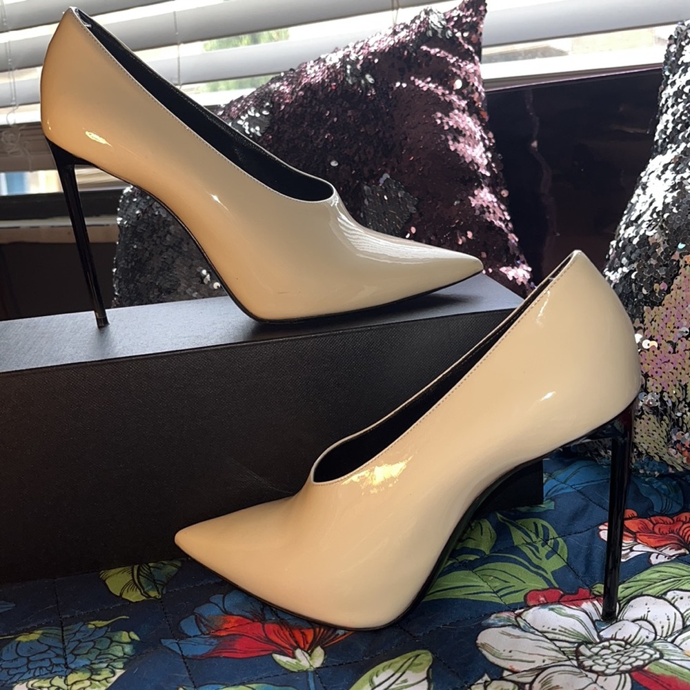 Saint Laurent High Heel - Picture 3 of 13